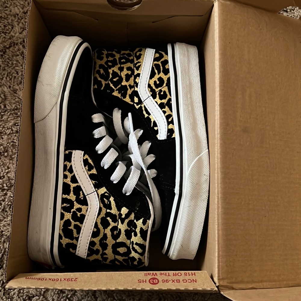 Girls leopard print vans